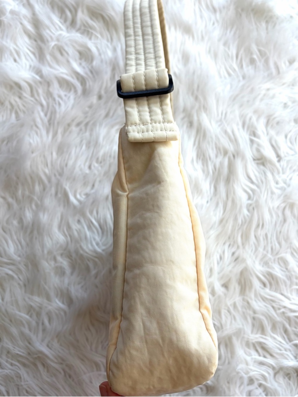 BAGGU Mini Nylon Shoulder Hobo Bag Ivory - Picture 6 of 16